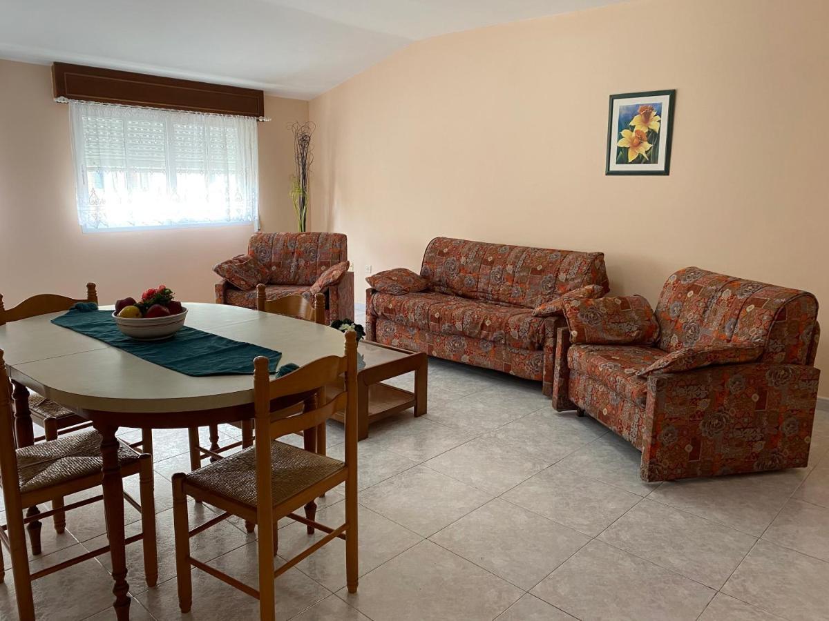 Apartamentos Camino Do Rio O Grove Eksteriør billede